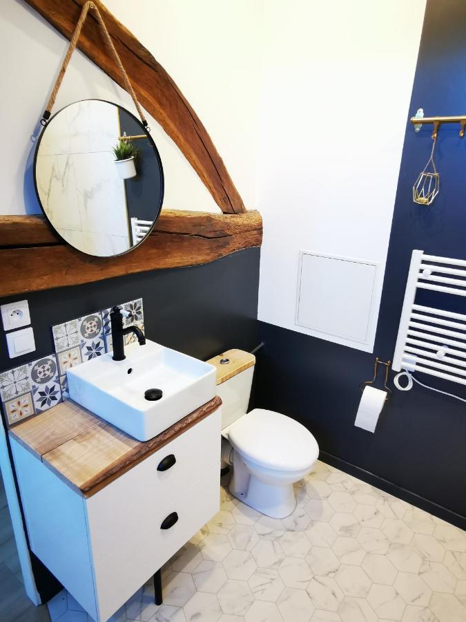 Appartement Neuf Climatise Sous Les Toits La Roche-Chalais Buitenkant foto
